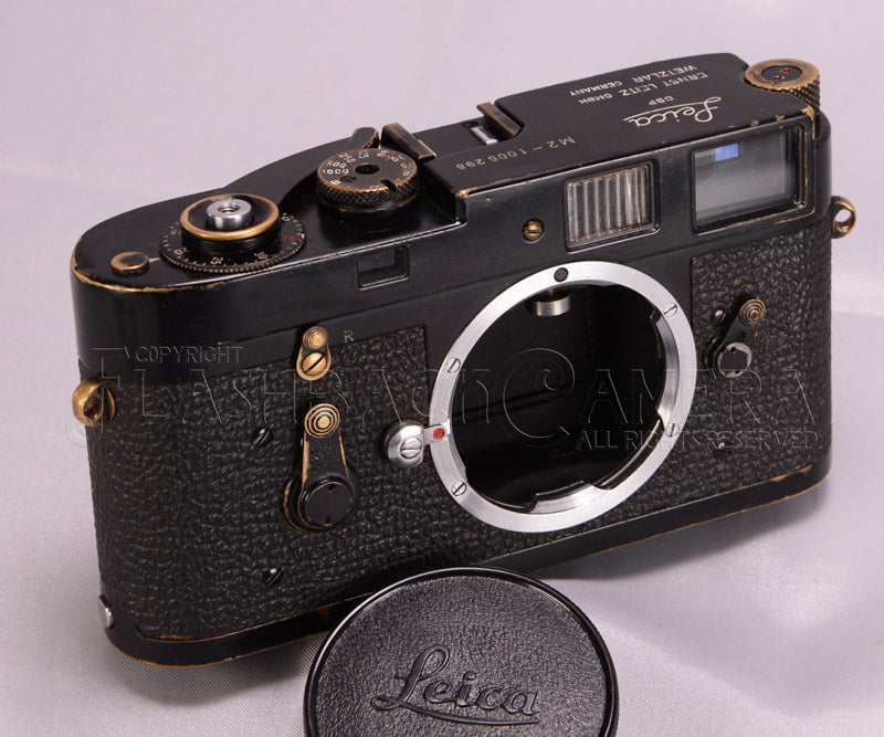 Leica M2 Black Paint – FLASHBACK CAMERA