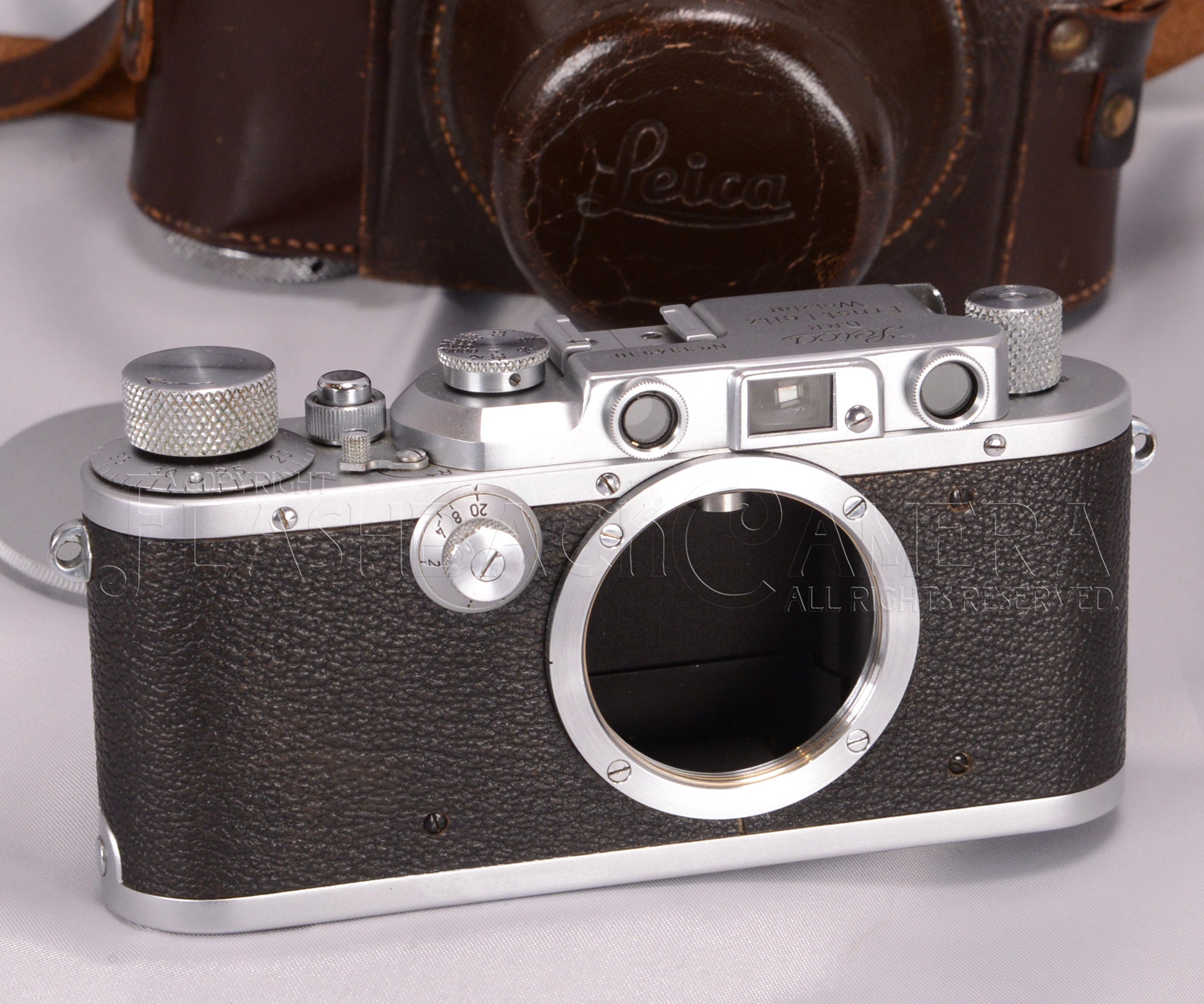 Leica IIIa – FLASHBACK CAMERA