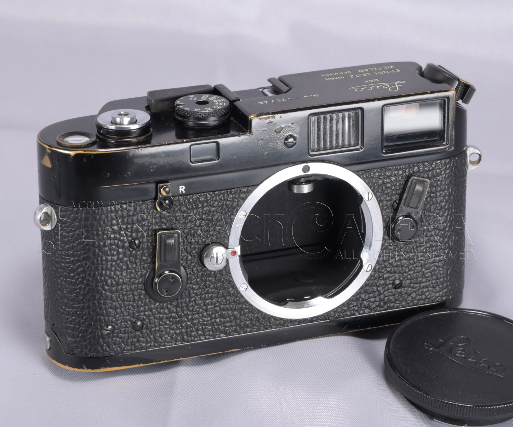 Leica M4 Black Paint – FLASHBACK CAMERA