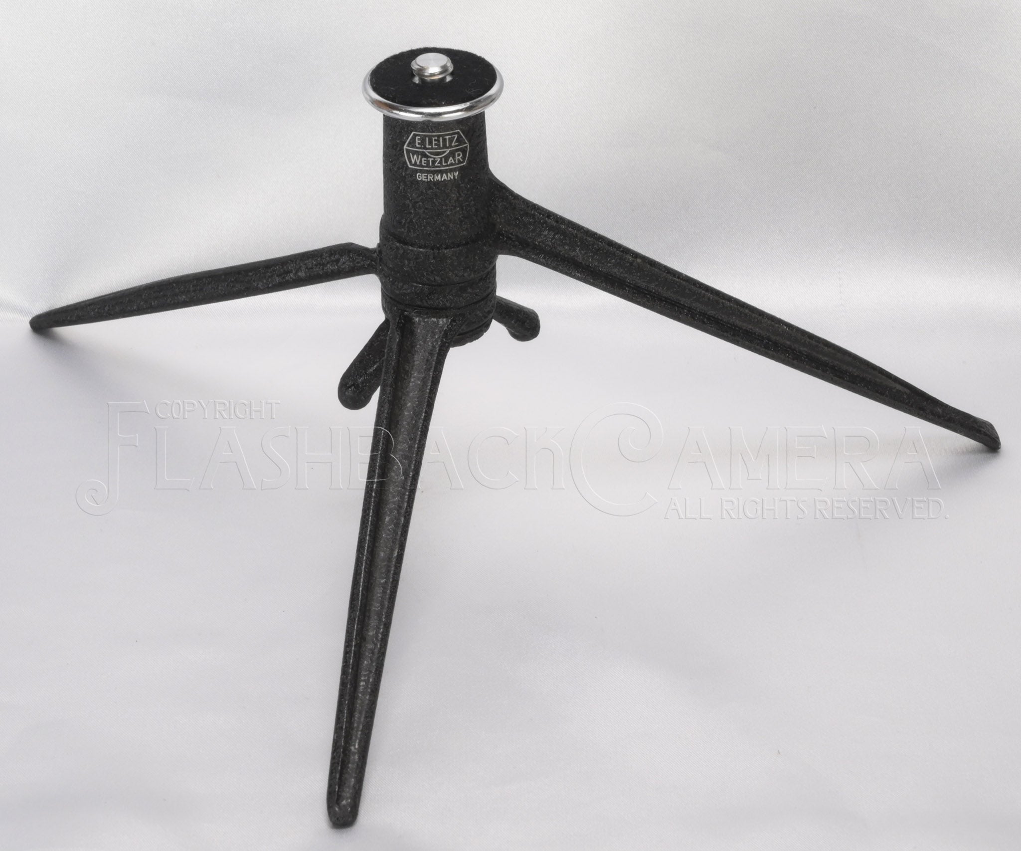 Leica TOOUG 14100 卓上三脚 Leitz Tripod TOOUG – FLASHBACK CAMERA
