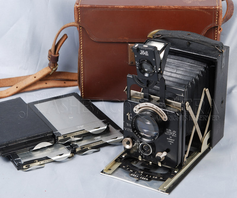 A Newman & Guardia New Special Sibyl Folding Camera A Newman & Guardia New Special Sibyl Folding Camera