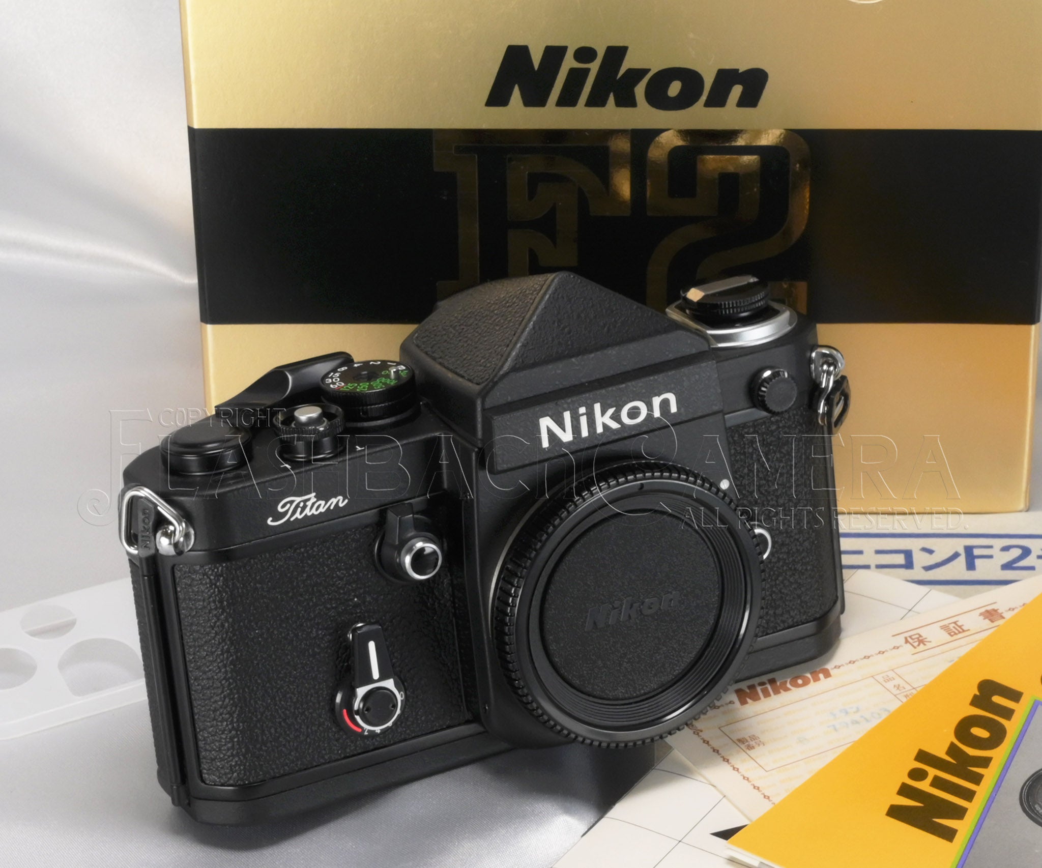 Nikon – FLASHBACK CAMERA