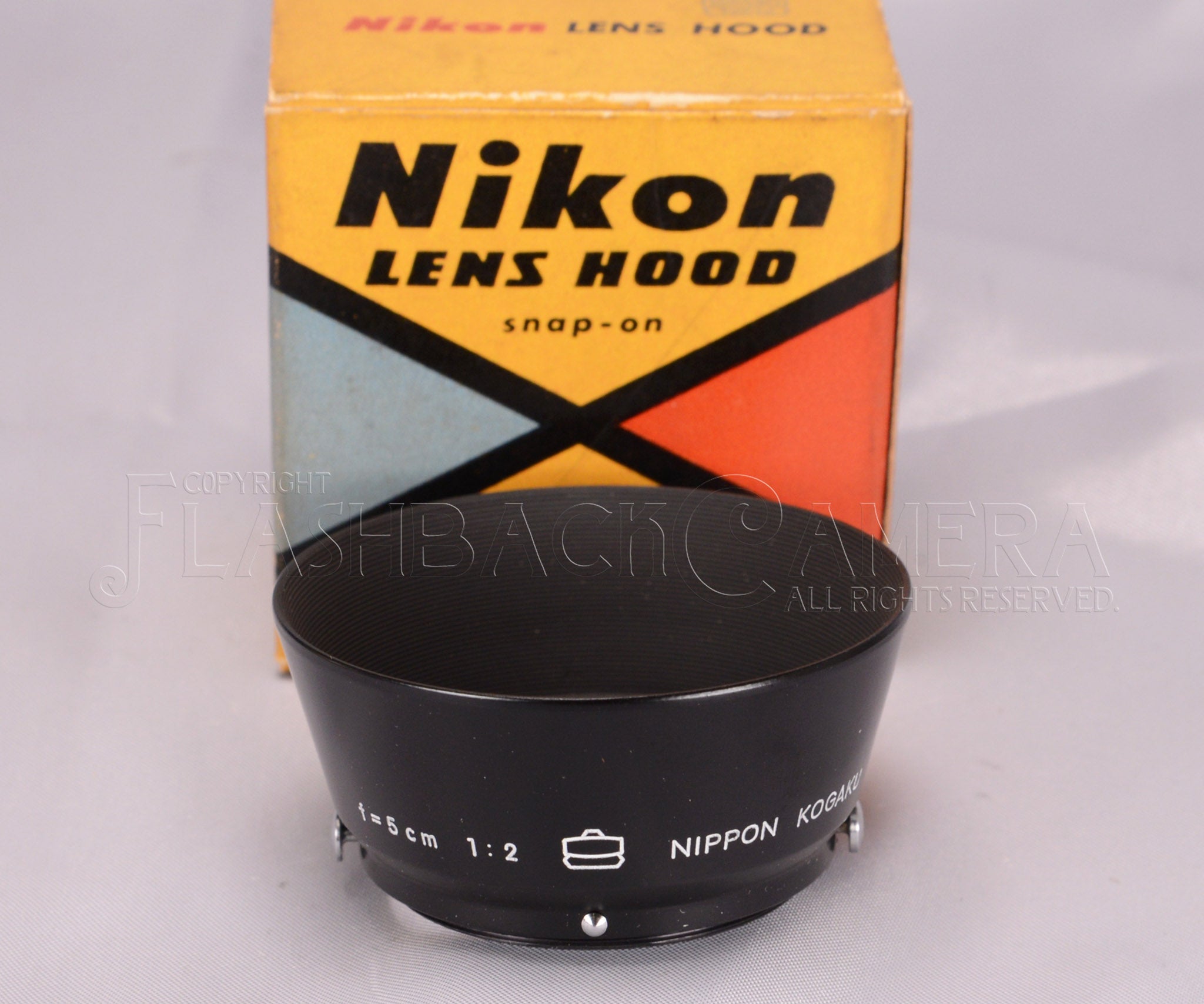 Nikon – FLASHBACK CAMERA