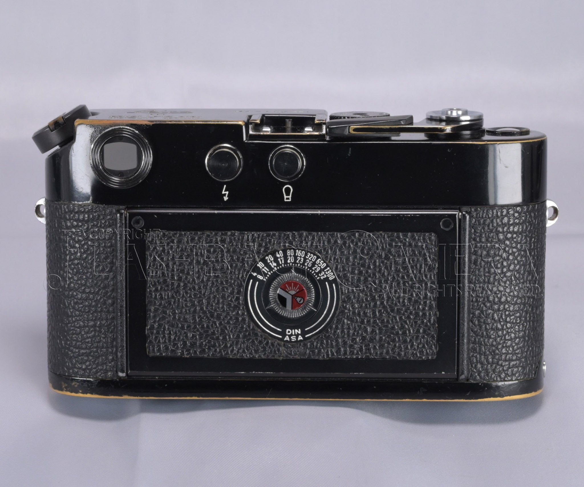 Leica M4 Black Paint – FLASHBACK CAMERA