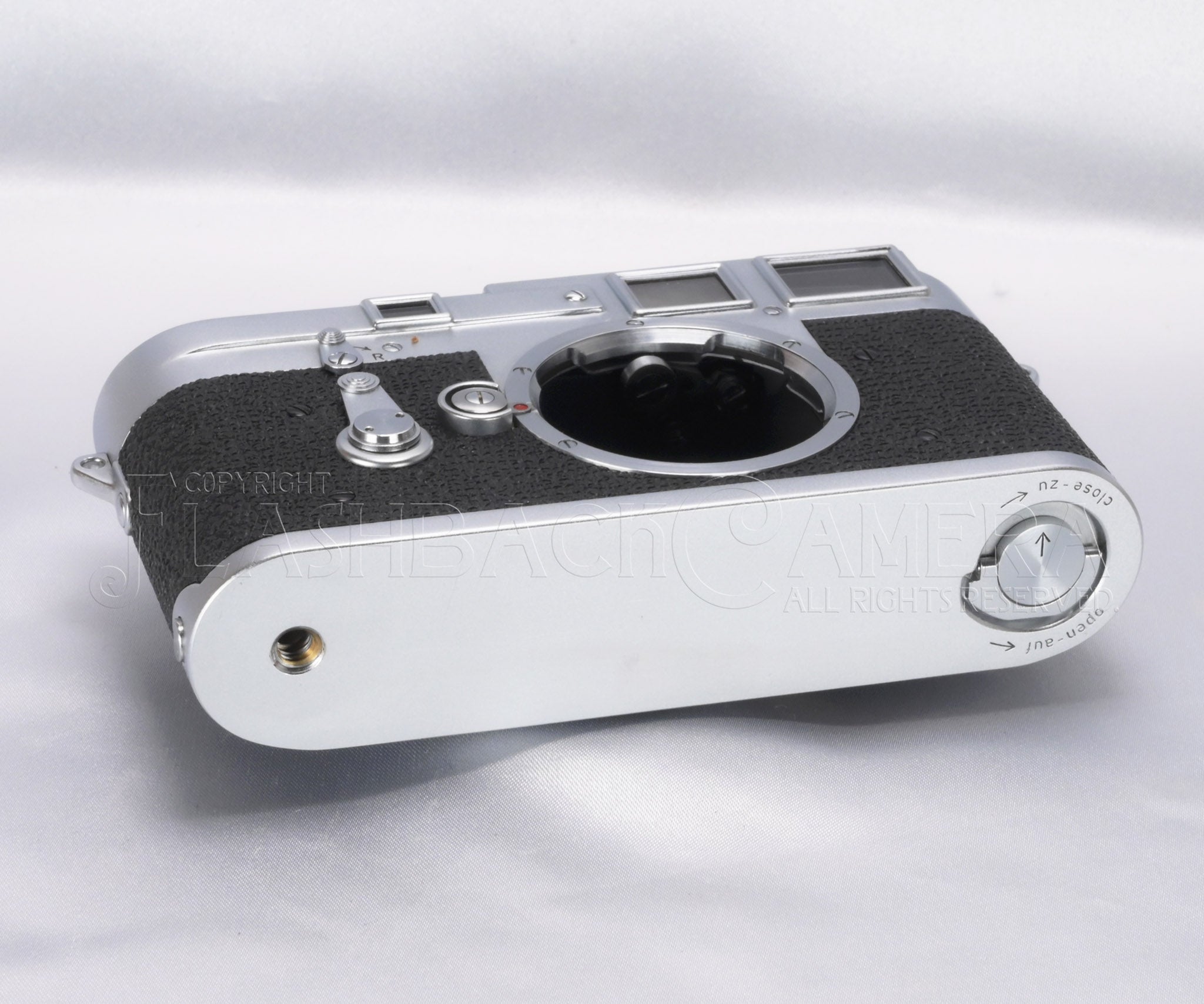 本革 Leica 初期 M3 皮を飾ります（背中のサイズ 3.4X7.8cm) 本革 Leica 初期 M3 皮を飾ります（背中のサイズ 3.4X7.8cm)