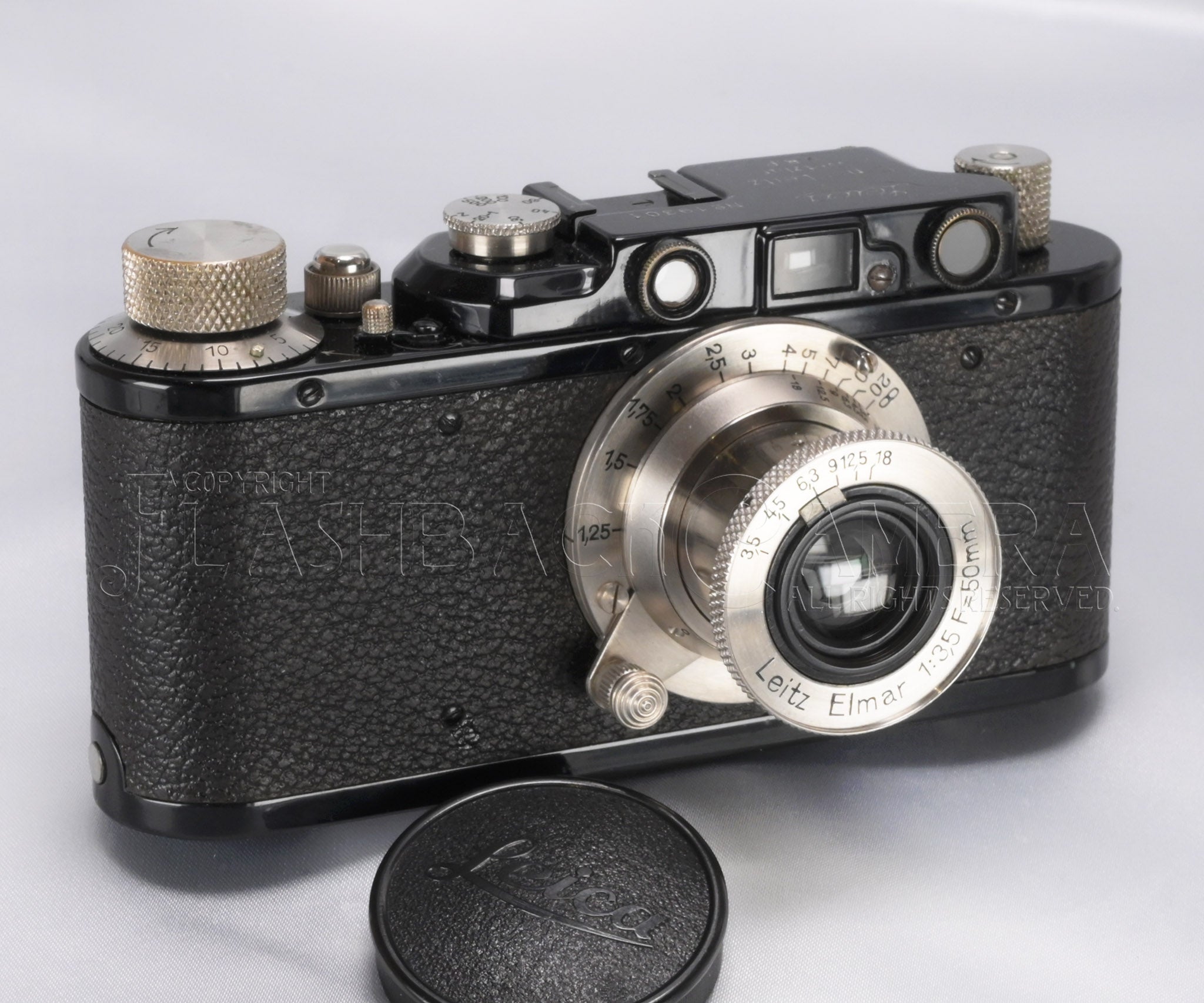 Leica III F Elmar 3.5/5cm La Leica III F è stata la prima nuova Leica III F Elmar 3.5/5cm La Leica III F è stata la prima nuova