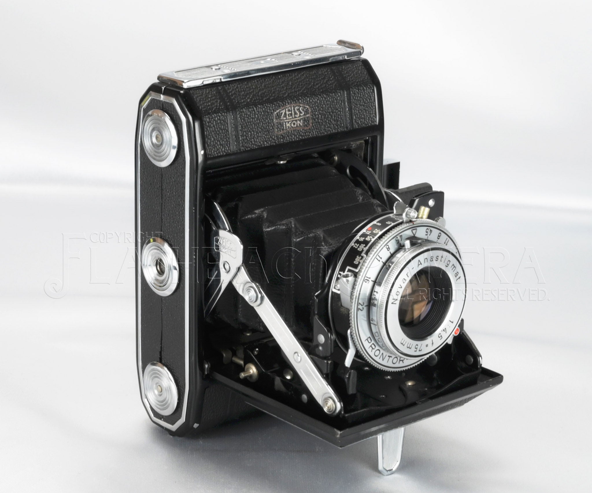Semi Ikonta – FLASHBACK CAMERA