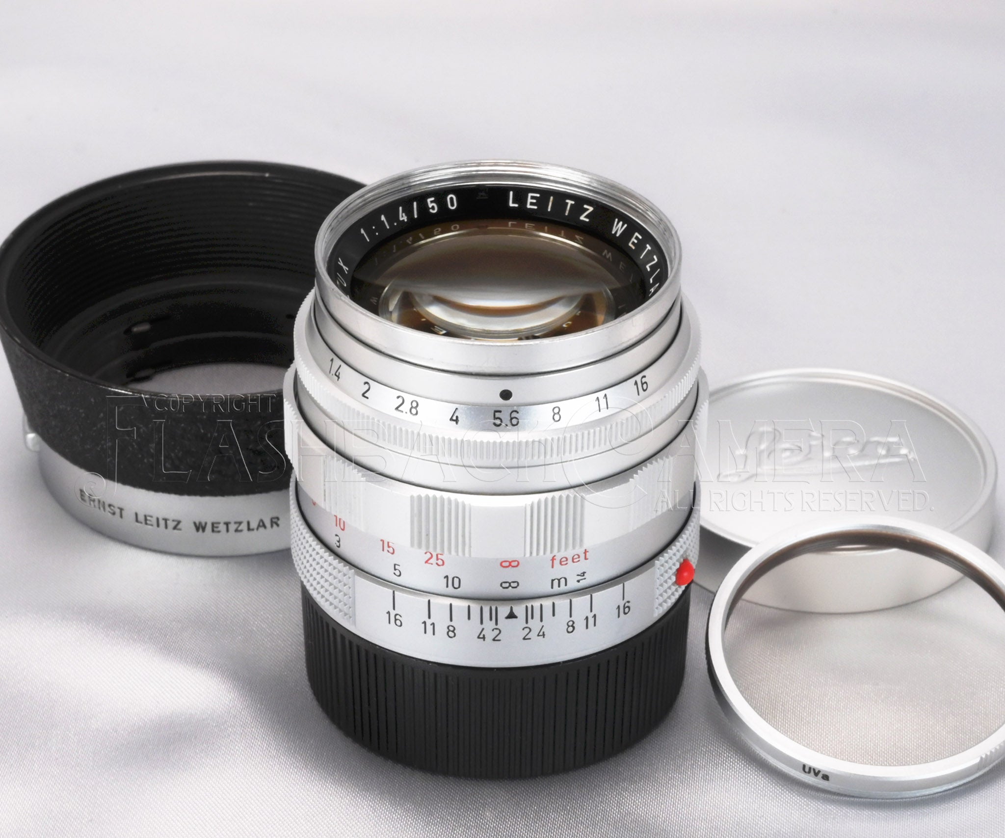 Leica – FLASHBACK CAMERA