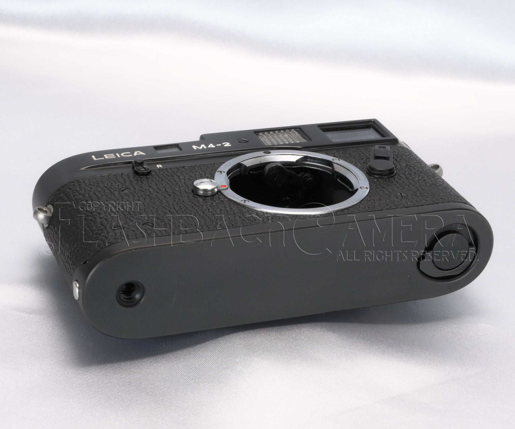 Leica M4-2 Black Chrome – FLASHBACK CAMERA