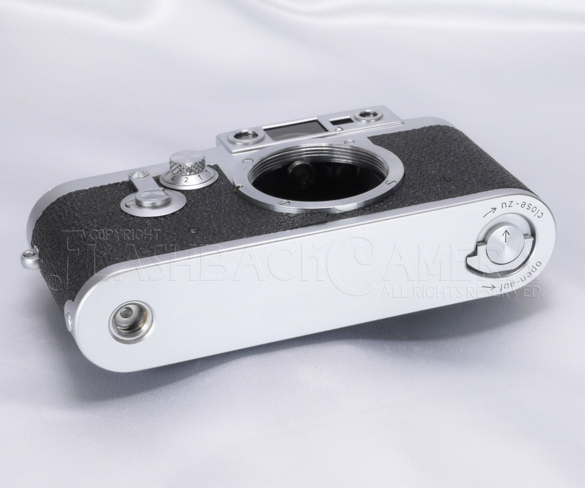 Leica IIIg – FLASHBACK CAMERA